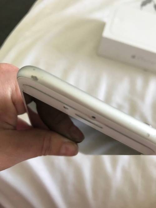 Iphone 6 - 16GB Silver Excellent Condition