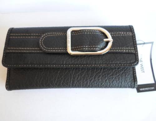 STUNNING!!! BRAND NEW LADIES LEATHER NINE WEST WALLET WITH BUCKLE DETAIL
