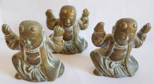 3 ANTIQUE ORIENTAL BRASS FEET FOR EITHER A POT OR TABLE CIRCA 1920's