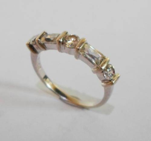 STUNNING!! STERLING SILVER & MULTIPLE CUT CZ RING SIZE O