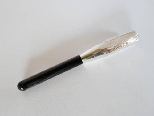 BEAUTIFUL!! ART DECO 835 SILVER CIGARETTE HOLDER WITH STUNNING ENGRAVED DETAIL