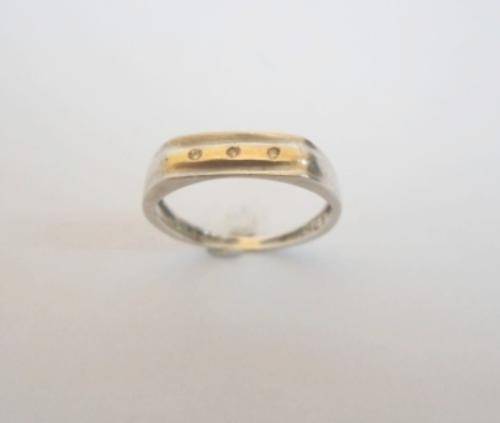 WOW!! VINTAGE STERLING SILVER, 9ct GOLD & DIAMOND RING SIZE O1/2