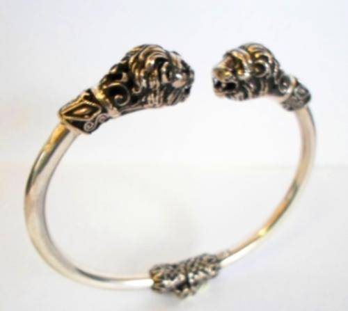 WOW!! WOW!! HIGHLY DETAILED VINTAGE STERLING SILVER LION SPRING LOADED BANGLE 21.9gr