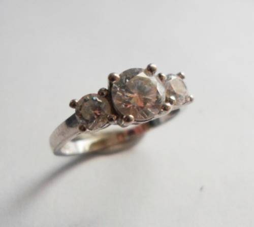 STUNNING!! STERLING SILVER & 3 X CZ RING SIZE O