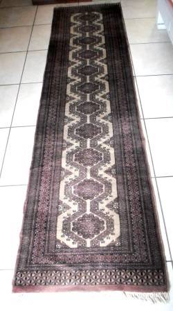 BEAUTIFUL!! HAND WOVEN PERSIAN RUNNER 3115 X 800mm STUNNING!!! VALUE R2800 WOW!!