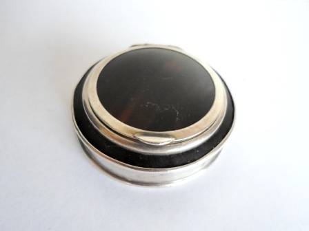 WOW!! RARE 1923 BIRMINGHAM SILVER & TORTOISE SHELL ROUGE BOX  21g WOW!! WOW!!