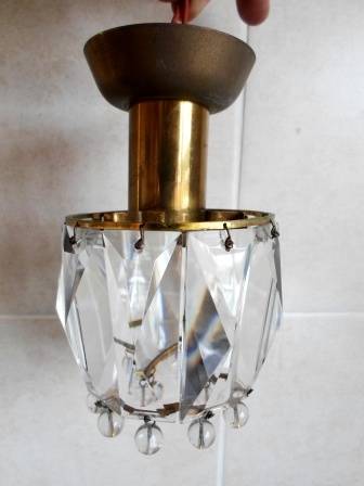 WOW!! VINTAGE CRYSTAL & BRASS CEILING LIGHT STUNNING PIECE!! 100% WORKING!!  VALUE R750 WOW!!