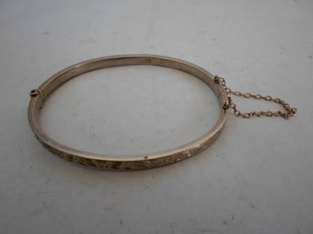 WOW!!  1911 CHESTER SILVER CLIP BANGLE WITH ENGRAVED DETAIL BY B&B  4,4g WOW!!