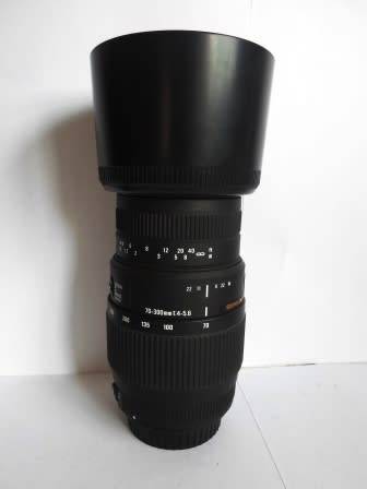 WOW!! SIGMA DG 70-300mm  F/4-5.6 LENS FOR CANON AMAZING CONDITION!! VALUE R2200 WOW!!