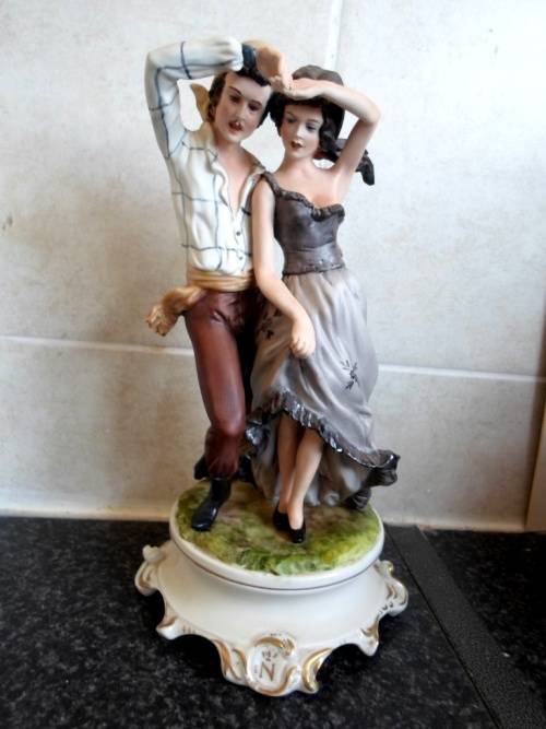 WOW!! STUNNING LARGE CAPODIMONTE PORCELIAN FIGURE SIGNED 'LOES' PERFECT CONDITION  WOW!!