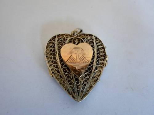 WOW!! VINTAGE EGYPTIAN 900 SILVER & 9ct GOLD FILIGREE LOCKET CIRCA 1930's 7,6g WOW!! WOW!