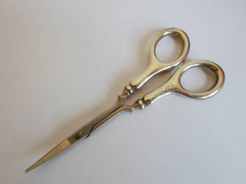 GORGEOUS! 1921 BIRMINGHAM SILVER NAIL SCISSORS BY B & CO STUNNING! WOW!!