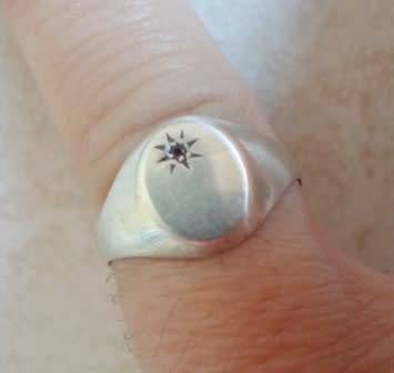LOVELY!! VINTAGE STERLING SILVER RUBY SIGNET RING 2,6g  SIZE S  WOW!! WOW!!