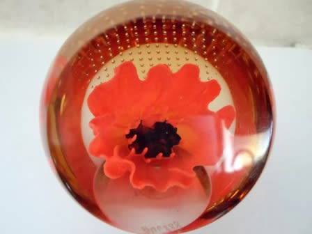 STUNNING!! CAITHNESS GLASS FLOWER PAPERWEIGHT  WOW!!