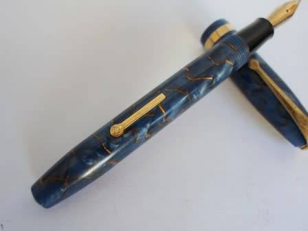 WOW!! VINTAGE CONWAY STEWART 84 BLUE MARBLED FOUNTAIN PEN WITH 14ct GOLD NIB VALUE R1000 WOW!!