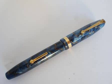 WOW!! VINTAGE CONWAY STEWART 84 BLUE MARBLED FOUNTAIN PEN WITH 14ct GOLD NIB VALUE R1000 WOW!!