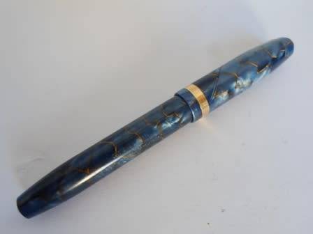 WOW!! VINTAGE CONWAY STEWART 84 BLUE MARBLED FOUNTAIN PEN WITH 14ct GOLD NIB VALUE R1000 WOW!!