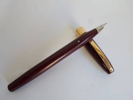 WOW!! VINTAGE SHEAFFER FOUNTAIN PEN 100% WORKING VALUE R695 WOW!!