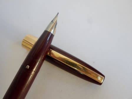 WOW!! VINTAGE SHEAFFER FOUNTAIN PEN 100% WORKING VALUE R695 WOW!!