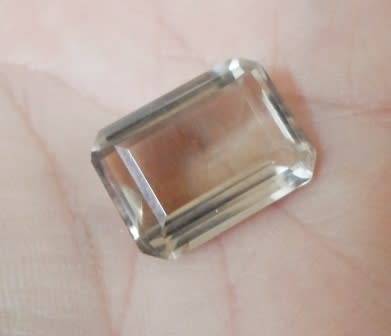 STUNNING!! 15,50ct LIGHT CHAMPAGNE TOPAZ STUNNING STONE WOW!