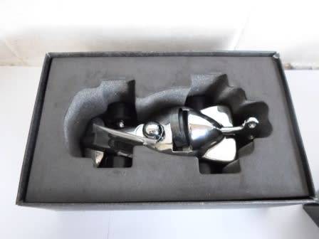 F1 FANS!! BOXED TROIKA WIND UP F1 CAR DESK PIECE DESIGNED BY HAUKE MURKEN & SVEN HANSEN WORKING!!