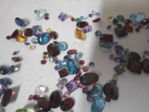 WOW!! 83,50ct COLLECTION OF MIXED GEM STONES STUNNING STONE!! WOW!!