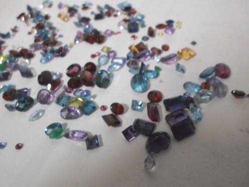 WOW!! 83,50ct COLLECTION OF MIXED GEM STONES STUNNING STONE!! WOW!!