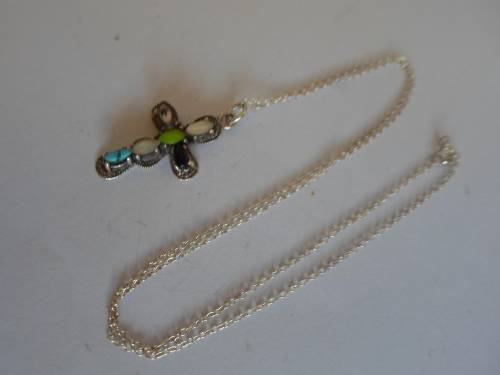 EXQUISITE!! VINTAGE STERLING SILVER MULTI STONE CROSS PENDANT WITH CHAIN 4,8g WOW!