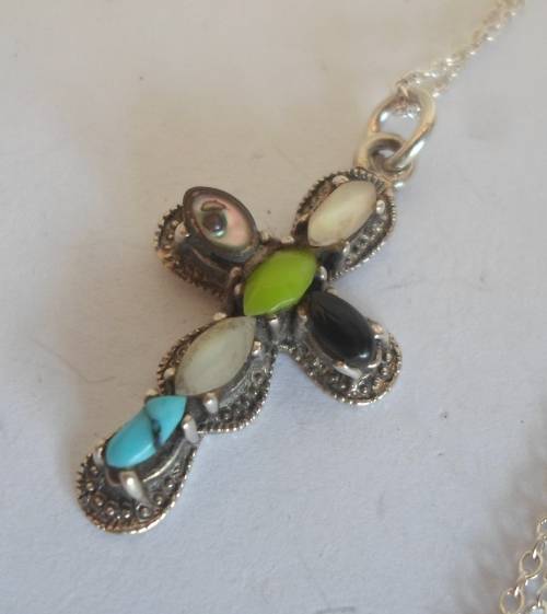 EXQUISITE!! VINTAGE STERLING SILVER MULTI STONE CROSS PENDANT WITH CHAIN 4,8g WOW!