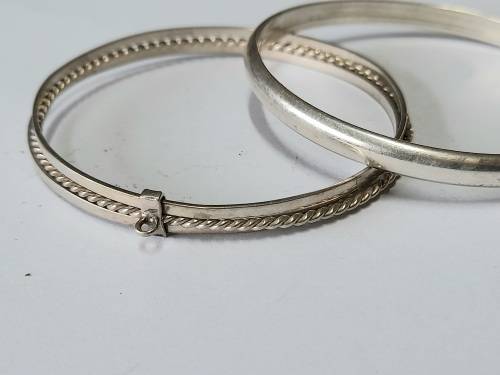 Wow!! 2 x sterling silver bangles 1 is 3 in 1   24,4g wow!!