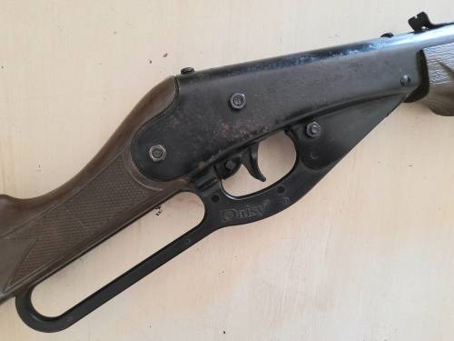 Awesome vintage Daisey 111B air rifle 100% working!! Wow!!