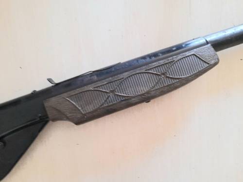 Awesome vintage Daisey 111B air rifle 100% working!! Wow!!