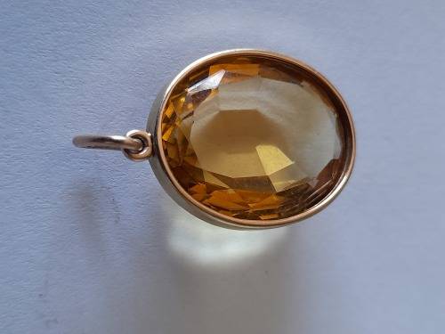 Amazing large 9ct gold 29,00ct citrine pendant 7,3g  value R3500 wow!!