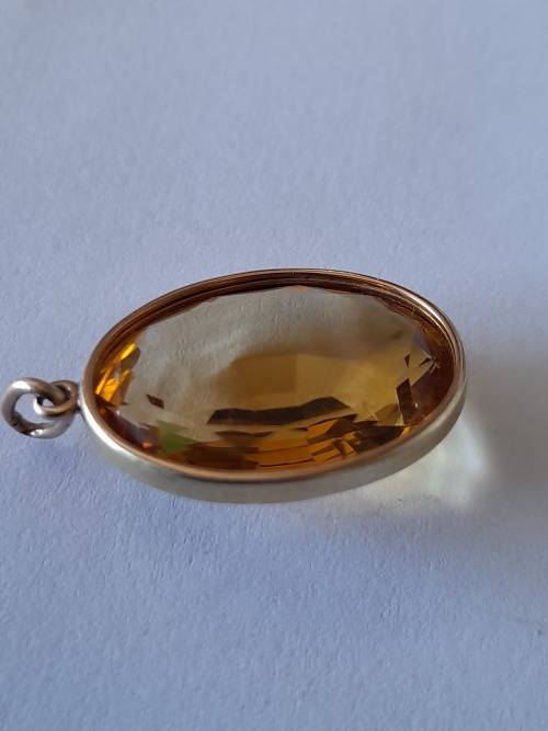Amazing large 9ct gold 29,00ct citrine pendant 7,3g  value R3500 wow!!