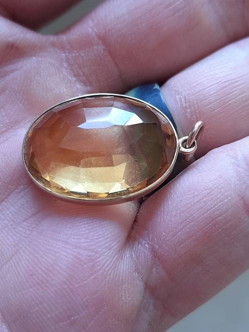 Amazing large 9ct gold 29,00ct citrine pendant 7,3g  value R3500 wow!!