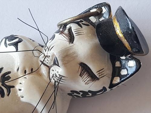 Awesome Tom`s Drag cat figurine