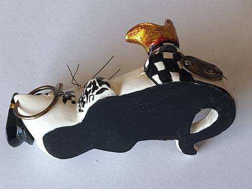Awesome Tom`s Drag cat figurine