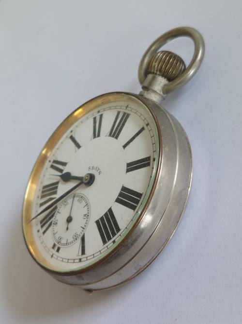 Huge!! Victorian Goliath 8 day pocket watch 100% working Value R4500