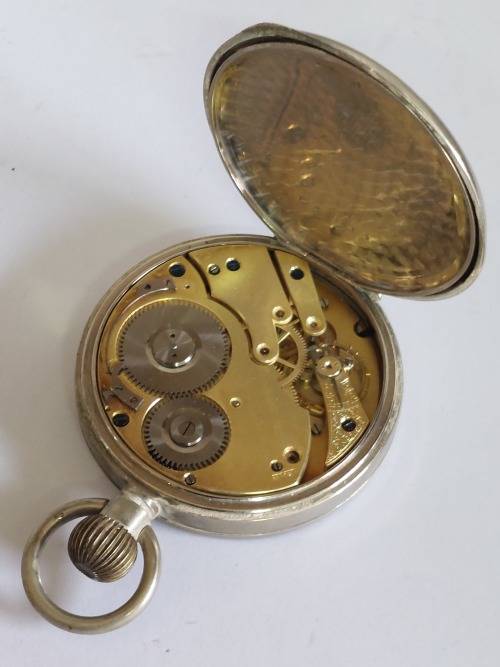 Huge!! Victorian Goliath 8 day pocket watch 100% working Value R4500