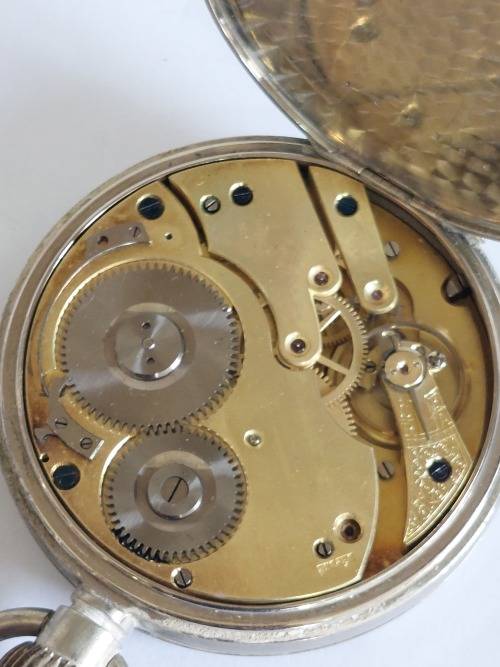 Huge!! Victorian Goliath 8 day pocket watch 100% working Value R4500