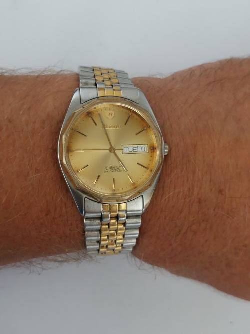 Wow!! Vintage Nivada 21 jewel automatic mens watch 100% working