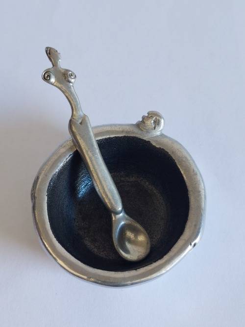 Stylish!! Carrol Boyes condiment bowl with condiment spoon WOW!!