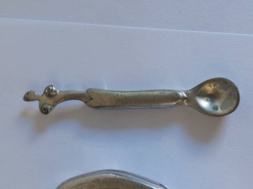 Stylish!! Carrol Boyes condiment bowl with condiment spoon WOW!!