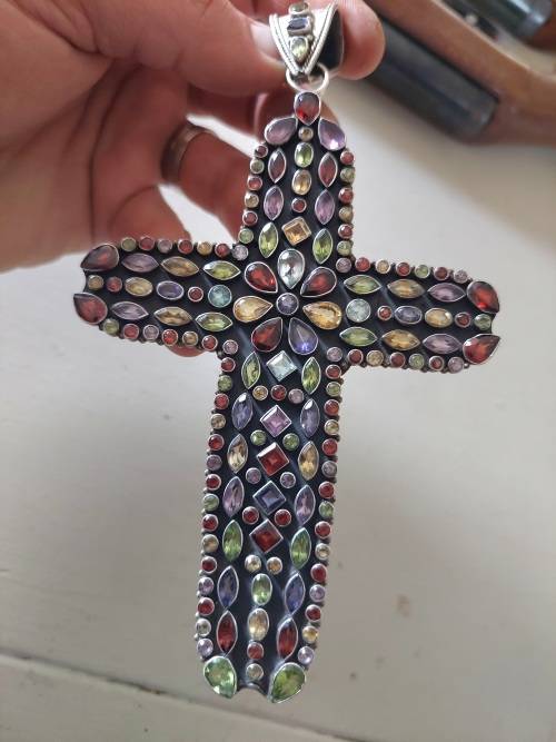 Gigantic!! 27,5cm Sterling silver cross with 161 gem stones 86,0g Value R4500