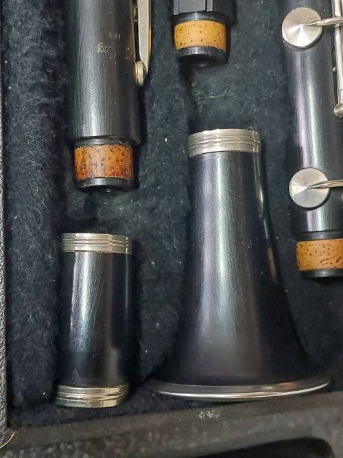 Vintage Artley 18S Clarinet in case, very good condition with reeds Value R2500