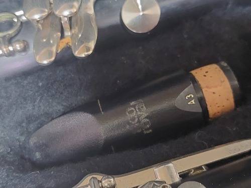 Vintage Artley 18S Clarinet in case, very good condition with reeds Value R2500