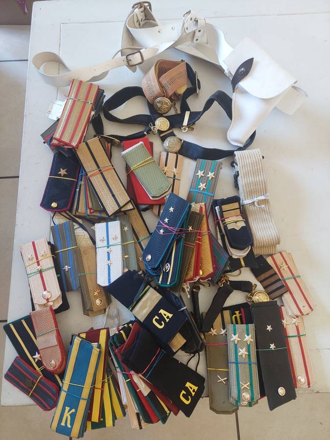 AMAZING collection of vintage Soviet military, navy & airforce items