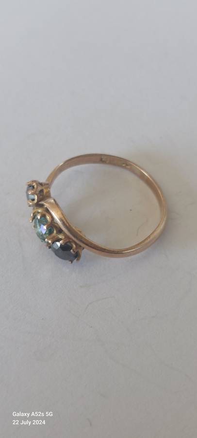 Magnificent vintage 9ct rose gold blue & black Moissanite ring 1.8g