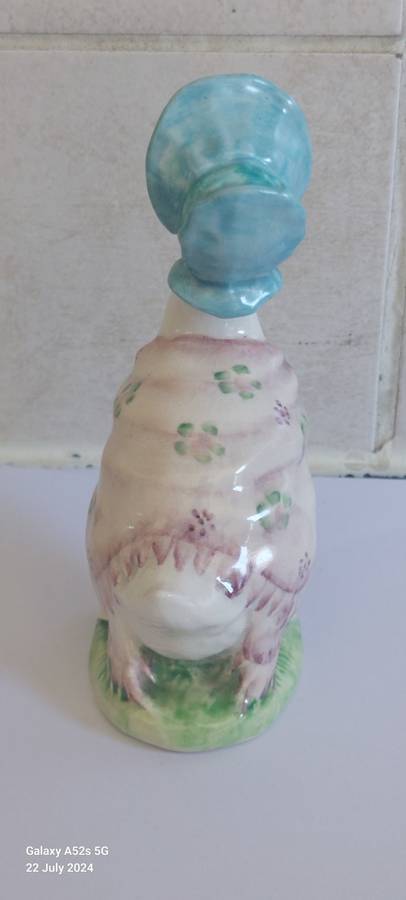 Lovely vintage Beswick "Beatrix Potter" Jemima Puddleduck figure