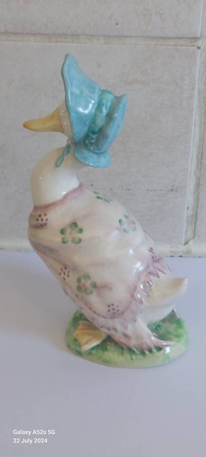 Lovely vintage Beswick "Beatrix Potter" Jemima Puddleduck figure